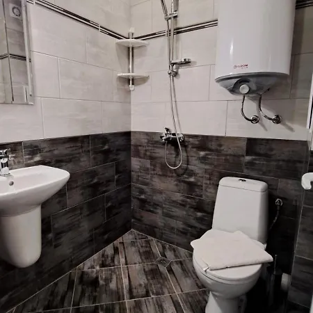 Apartment Hariton 1- Luxury Warna